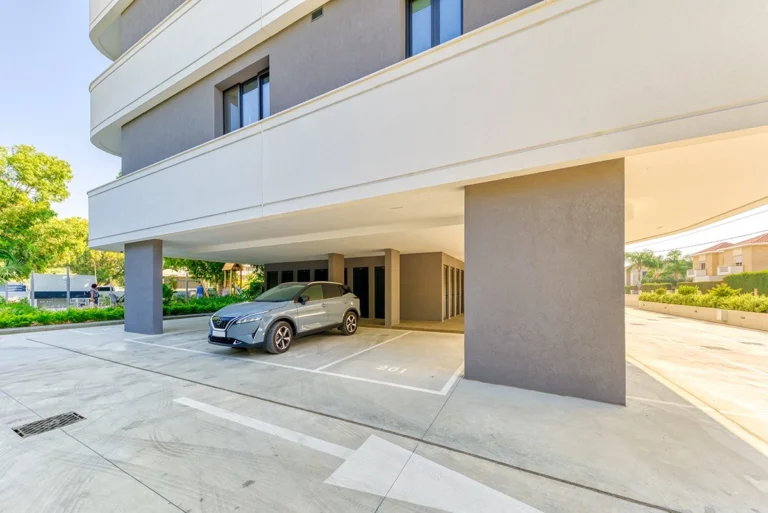2 Bedroom Apartment for Rent in Potamos Germasogeias, Limassol District