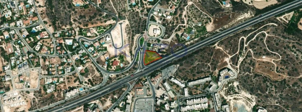 2,919m² Plot for Sale in Agios Tychonas, Limassol District