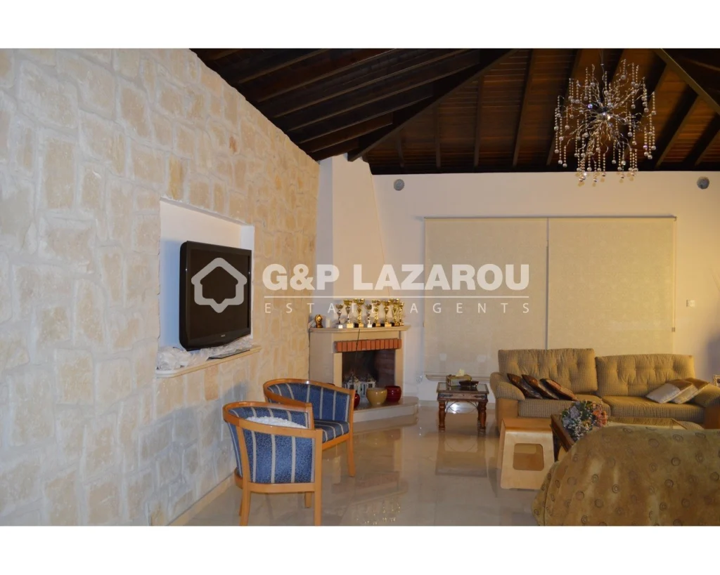5 Bedroom House for Sale in Limassol – Agios Athanasios