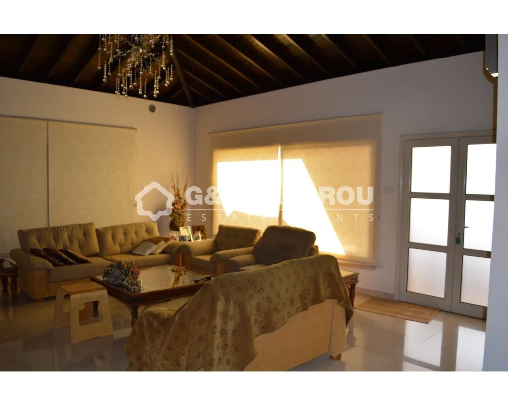 5 Bedroom House for Sale in Limassol – Agios Athanasios