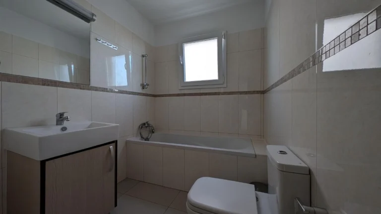 3 Bedroom Apartment for Sale in Kato Polemidia, Limassol District