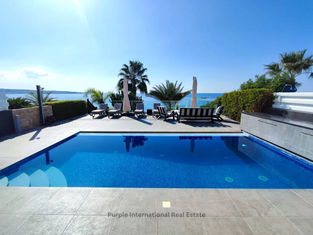 5 Bedroom House for Sale in Coral Bay, Paphos District