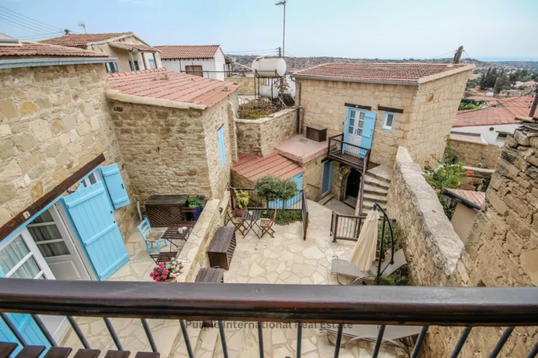 4 Bedroom House for Sale in Tochni, Larnaca District