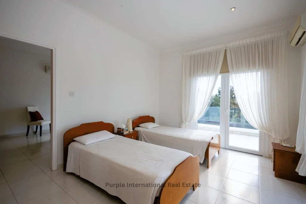 675m² House for Sale in Oroklini, Larnaca District