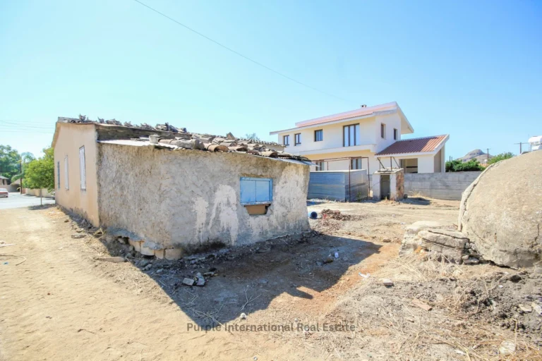 1,600m² Plot for Sale in Kornos, Larnaca District