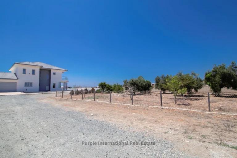 Cheap Houses and Villas for Sale Famagusta up to 800000 euro