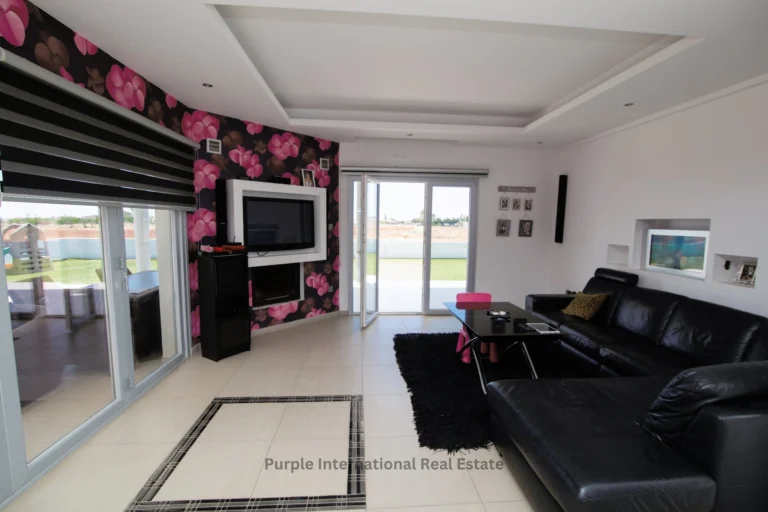 Cheap Houses and Villas for Sale Famagusta up to 800000 euro