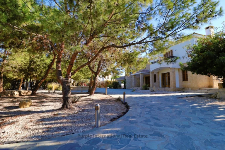 5 Bedroom House for Sale in Aphrodite Hills, Paphos District