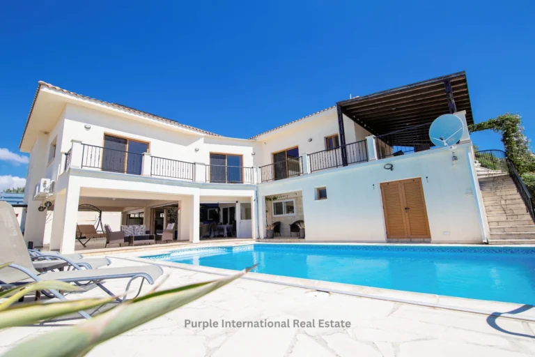 5 Bedroom House for Sale in Psematismenos, Larnaca District