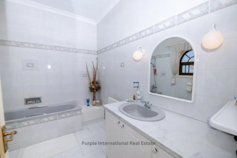 5 Bedroom House for Sale in Tala, Paphos District