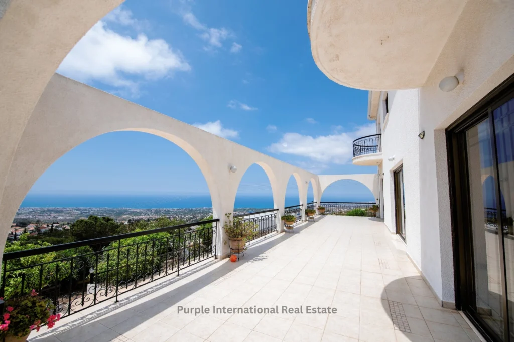 5 Bedroom House for Sale in Tala, Paphos District