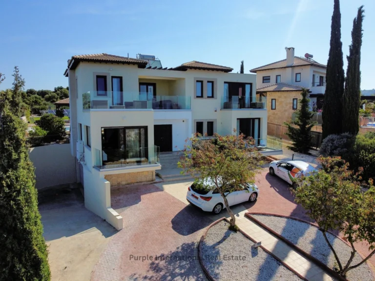 4 Bedroom House for Sale in Aphrodite Hills, Paphos District