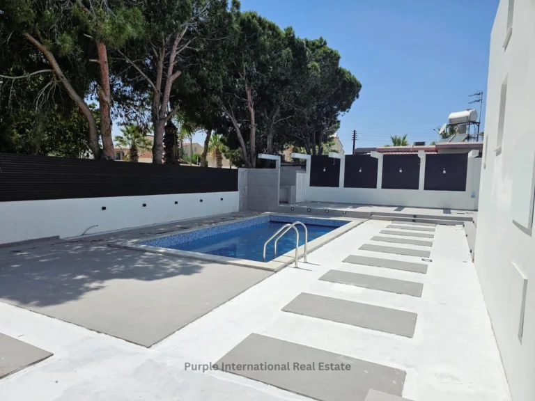 3 Bedroom House for Sale in Pervolia Larnacas