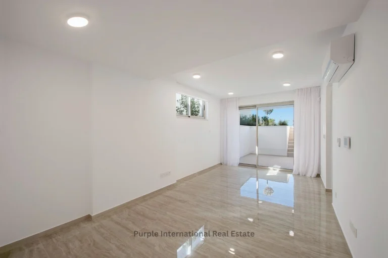 4 Bedroom House for Sale in Latchi (Lakki / Latsi), Paphos District