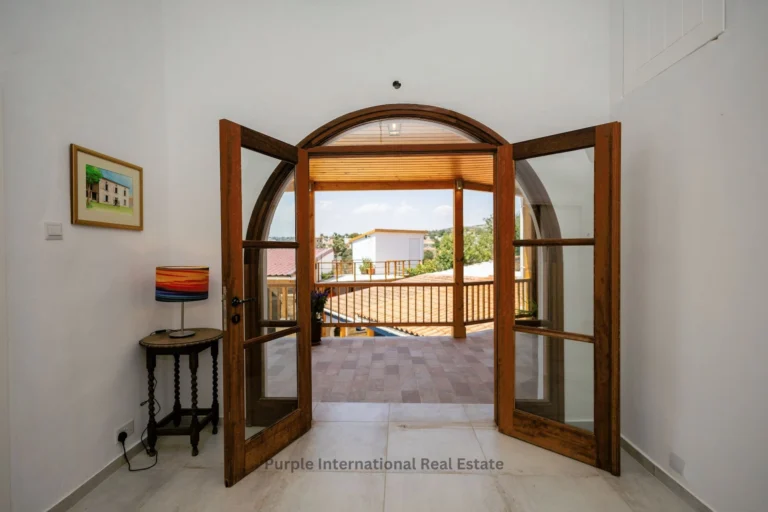 5 Bedroom House for Sale in Maroni, Larnaca District