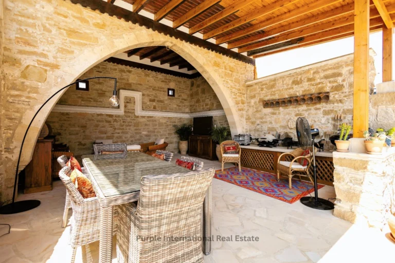 5 Bedroom House for Sale in Maroni, Larnaca District
