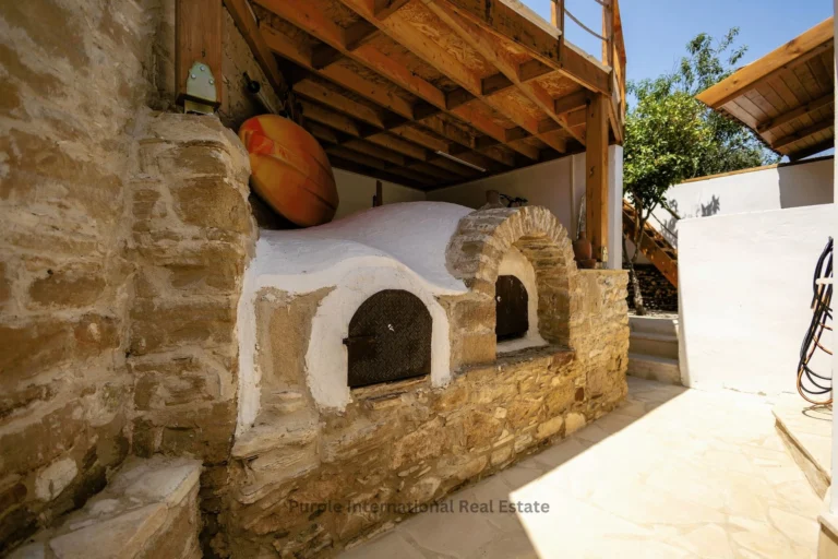 5 Bedroom House for Sale in Maroni, Larnaca District