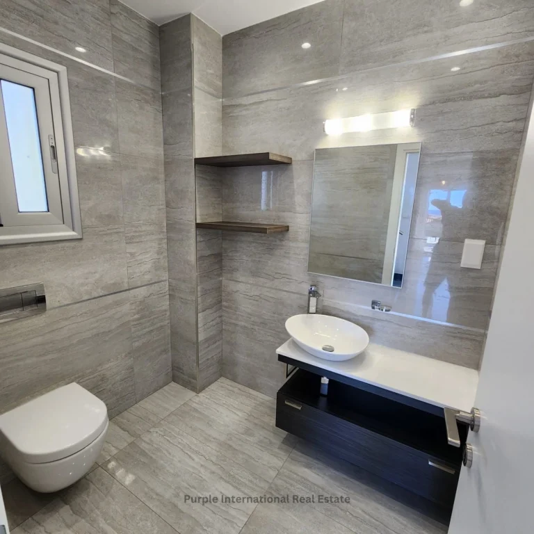 5 Bedroom House for Sale in Kissonerga, Paphos District