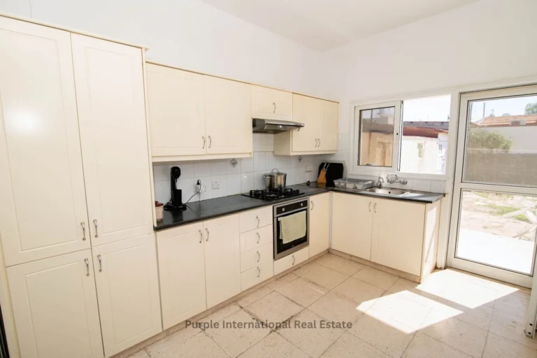 2 Bedroom House for Sale in Oroklini, Larnaca District