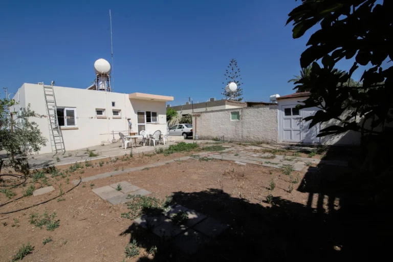 2 Bedroom House for Sale in Oroklini, Larnaca District