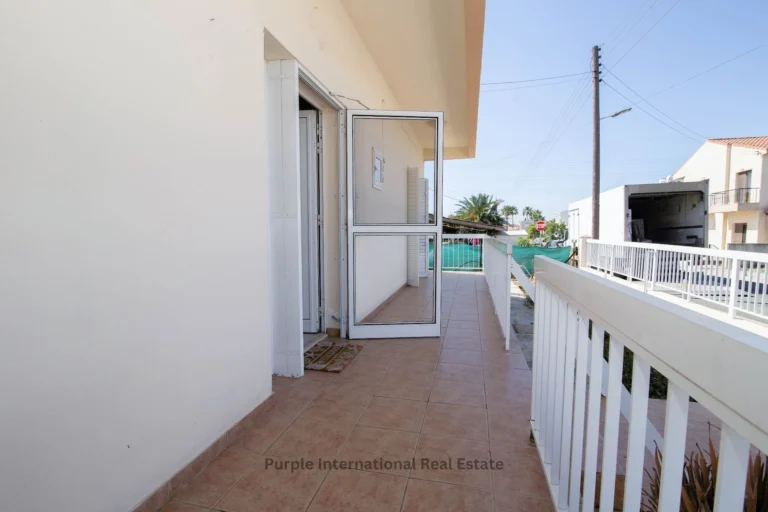 2 Bedroom House for Sale in Oroklini, Larnaca District
