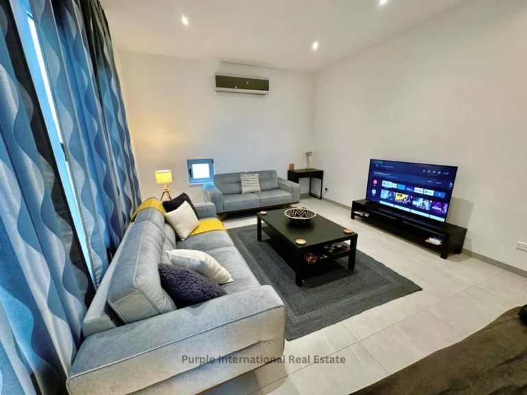 5 Bedroom House for Sale in Aradippou, Larnaca District