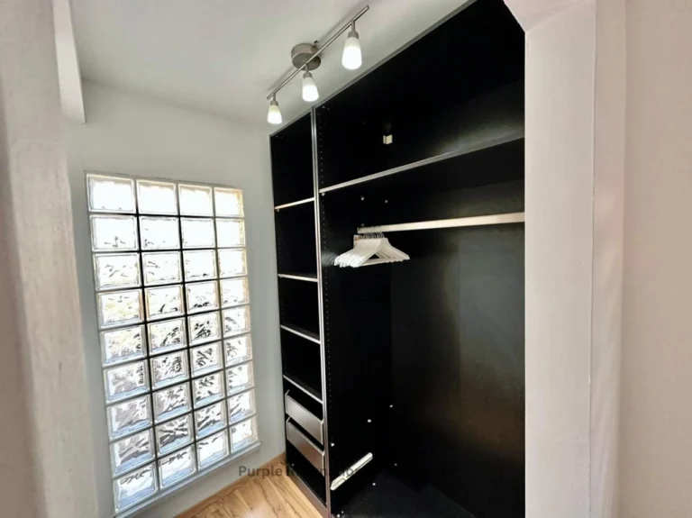 5 Bedroom House for Sale in Aradippou, Larnaca District
