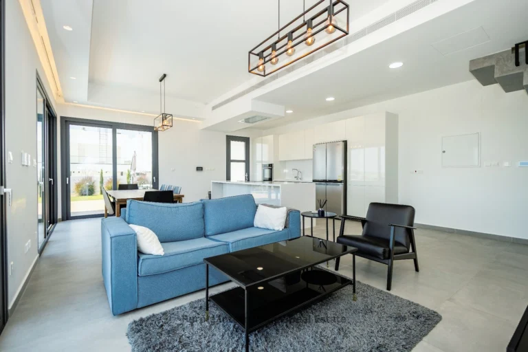 4 Bedroom House for Sale in Limassol – Agios Athanasios