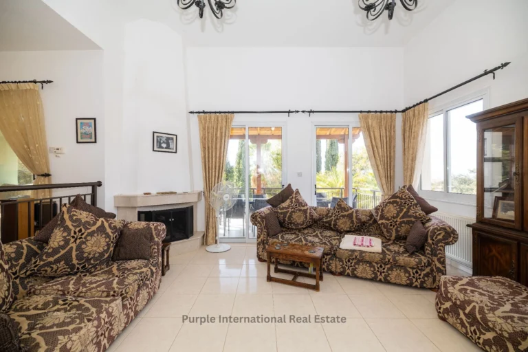 4 Bedroom House for Sale in Steni, Paphos District