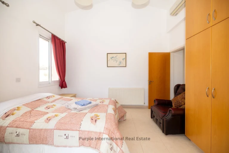 4 Bedroom House for Sale in Steni, Paphos District