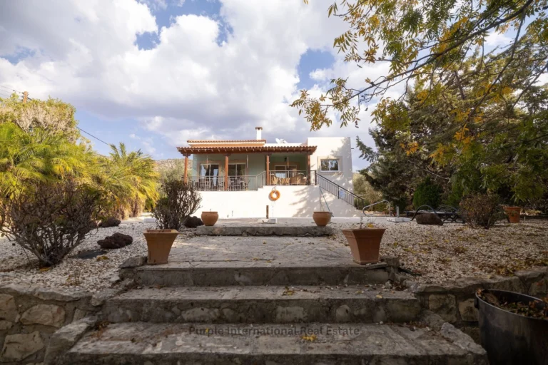 4 Bedroom House for Sale in Steni, Paphos District