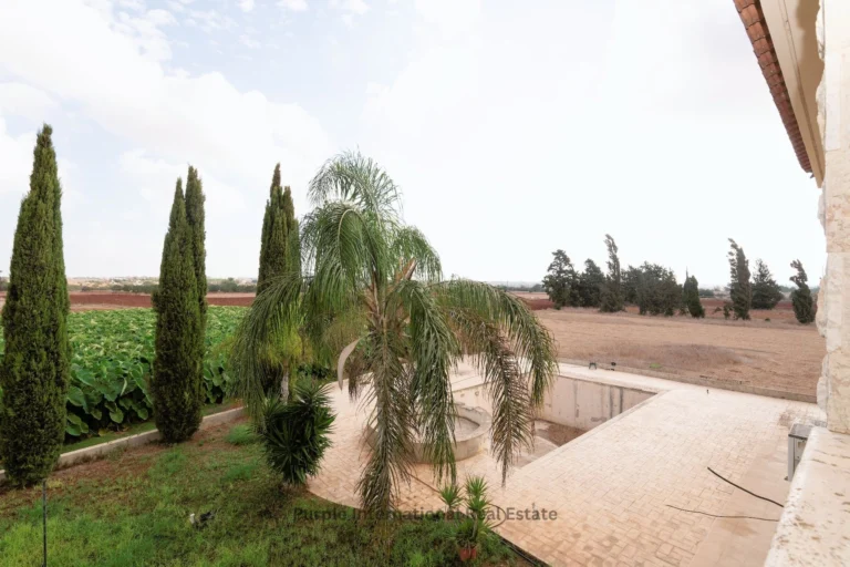 5 Bedroom House for Sale in Liopetri, Famagusta District