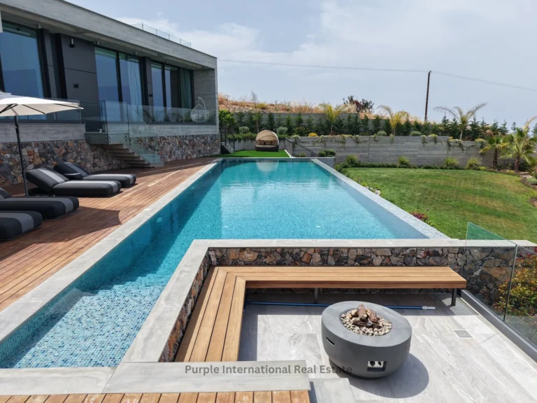 5 Bedroom House for Sale in Armou, Paphos District