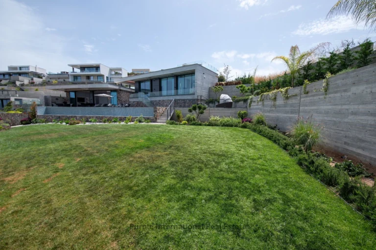 5 Bedroom House for Sale in Armou, Paphos District