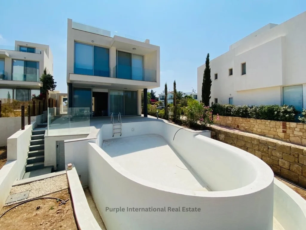 3 Bedroom House for Sale in Chlorakas, Paphos District