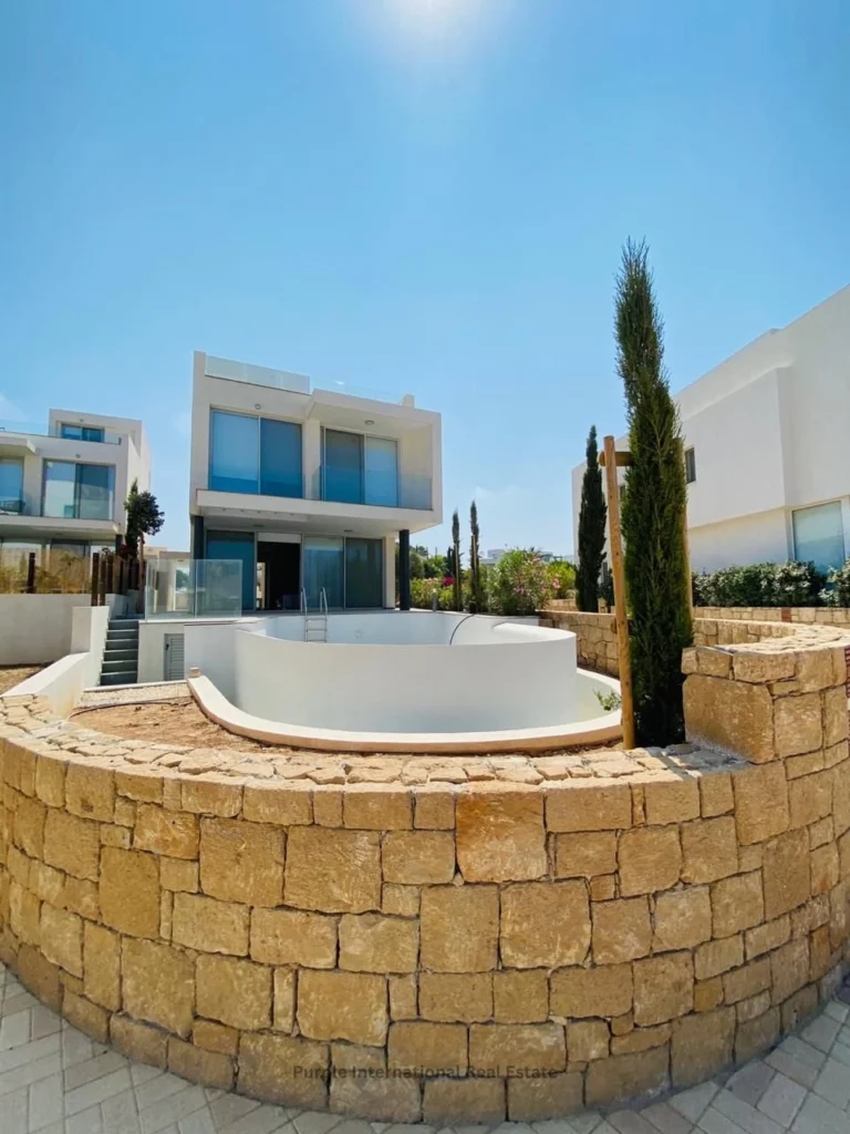 3 Bedroom House for Sale in Chlorakas, Paphos District