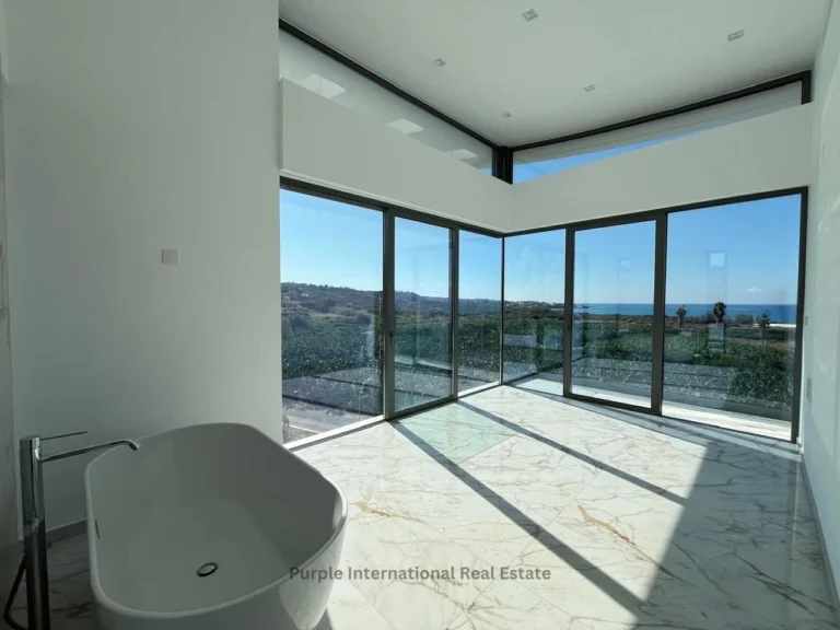 540m² House for Sale in Peyia, Paphos District