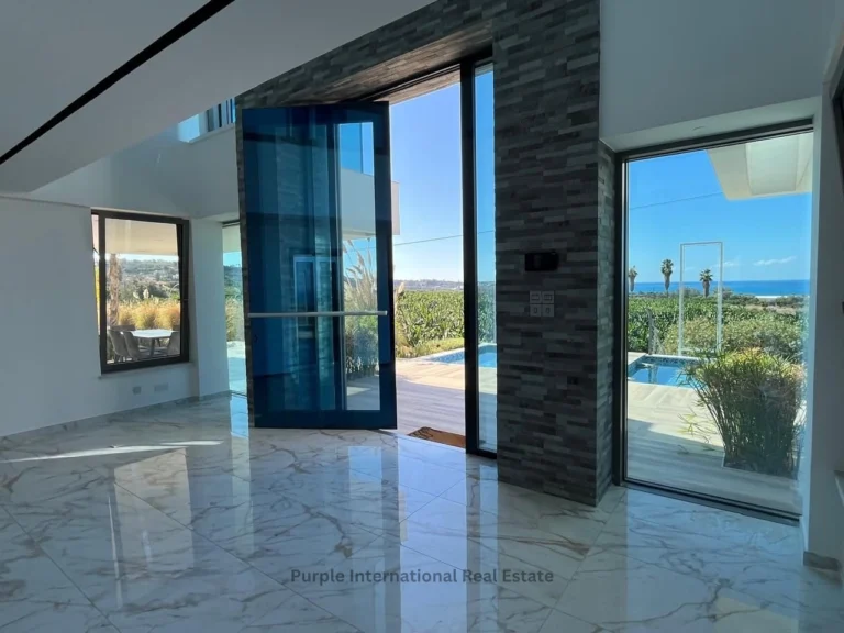 540m² House for Sale in Peyia, Paphos District