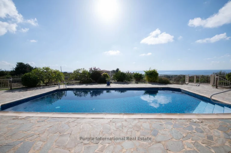 4 Bedroom House for Sale in Sea Caves, Paphos District