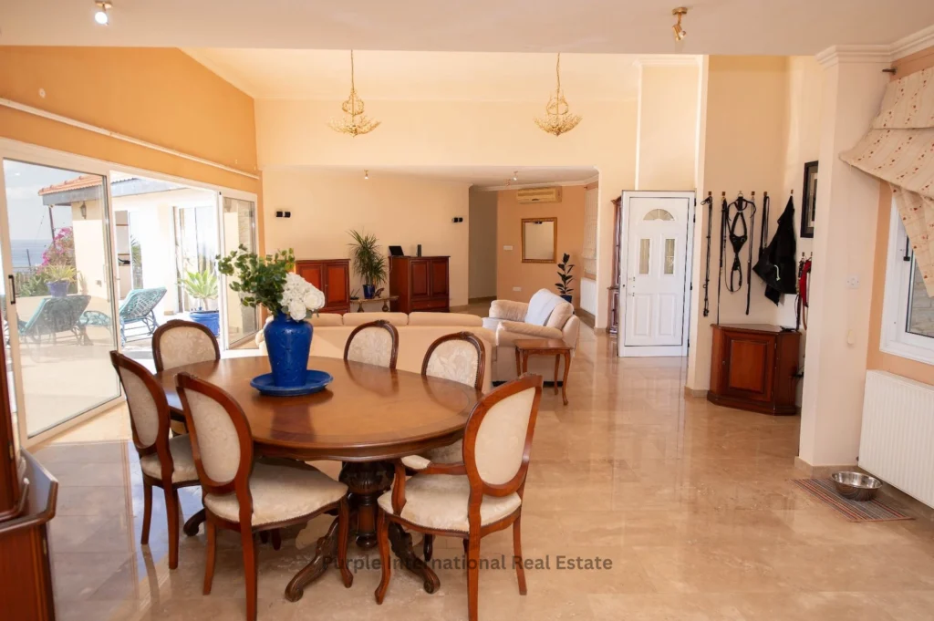 4 Bedroom House for Sale in Sea Caves, Paphos District