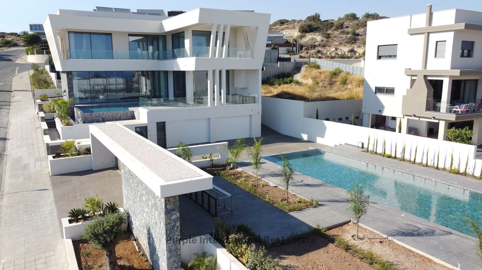 1000m² House for Sale in Germasogeia, Limassol District