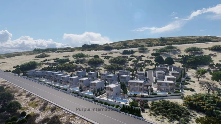 5 Bedroom House for Sale in Peyia, Paphos District
