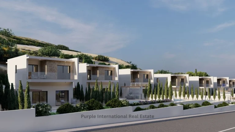 5 Bedroom House for Sale in Peyia, Paphos District
