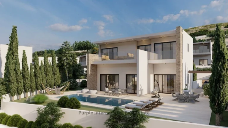 5 Bedroom House for Sale in Peyia, Paphos District