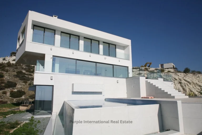 737m² House for Sale in Agios Tychonas, Limassol District