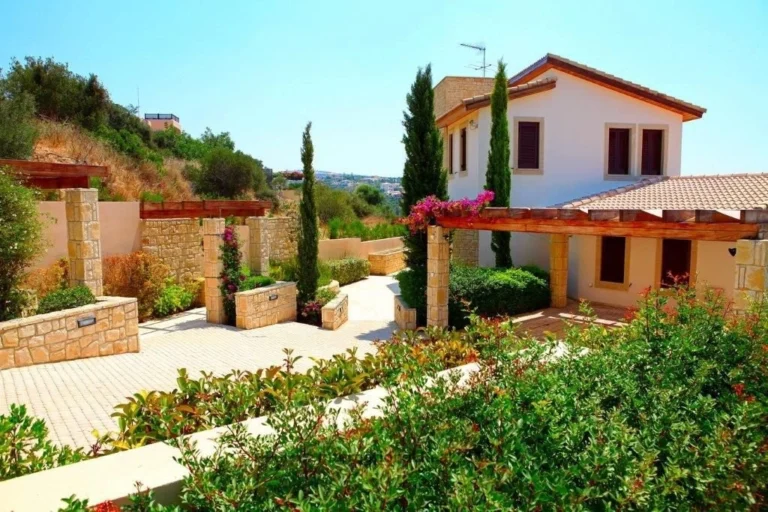 5 Bedroom House for Sale in Aphrodite Hills, Paphos District