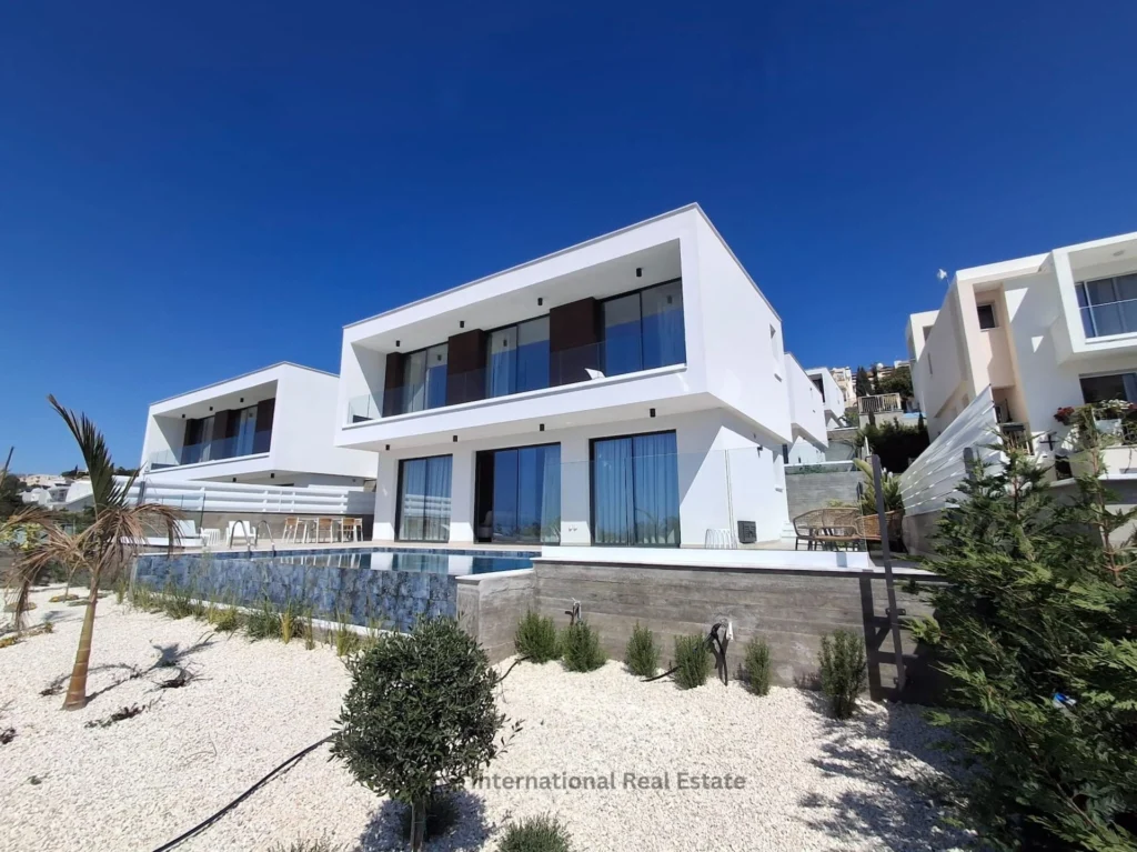 3 Bedroom House for Sale in Chlorakas, Paphos District