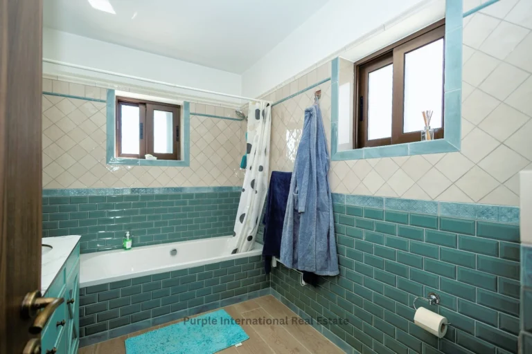 5 Bedroom House for Sale in Souni, Limassol District