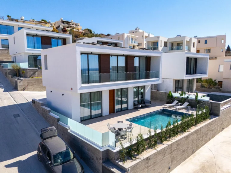 3 Bedroom House for Sale in Chlorakas, Paphos District