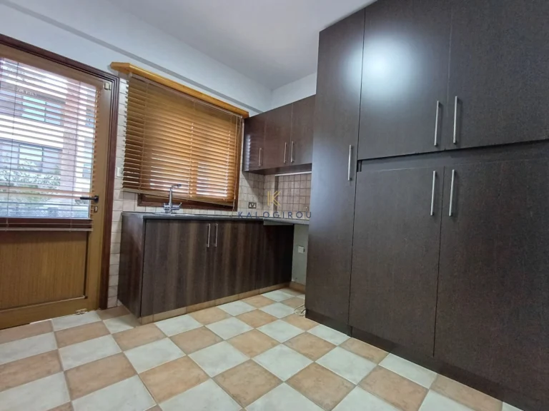 5 Bedroom House for Sale in Oroklini, Larnaca District